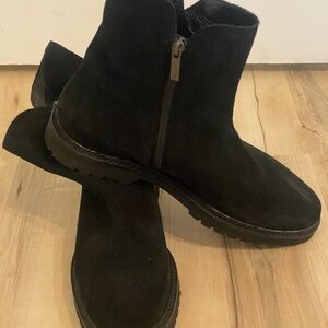 Black Suede Aquatalia Boots Size 11 Worn Twice Made in Italy